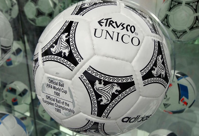 WM 1990 Euro 1992 Ball